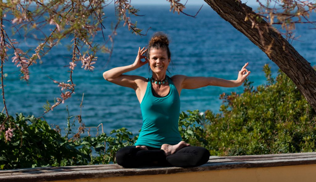 Über Julia Langenbach: Yogalehrerin für Lu Jong auf Mallorca